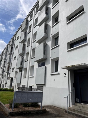 appartement à la vente -   22200  GUINGAMP, surface 80,75 m2 vente appartement - APR695080